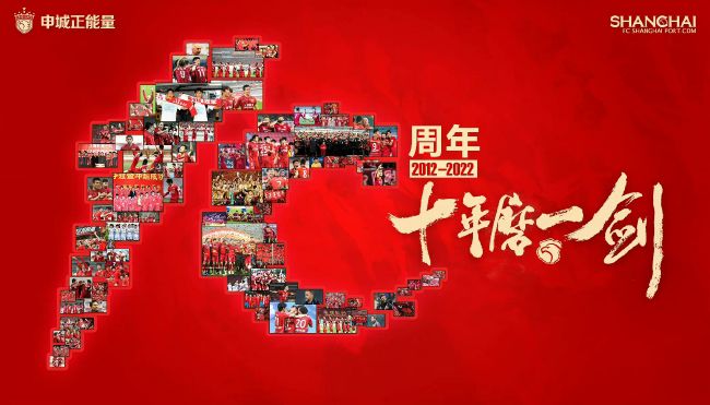 他的声音如喘气，如私语，肢体动作居心缺少精准度，到达的结果就是让我们看到如许一个汉子，他对权利早已泰然自若，无需再决心提示四周之人。